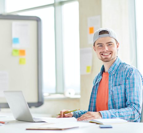 pleased-intern-in-office-2021-09-24-03-35-37-utc